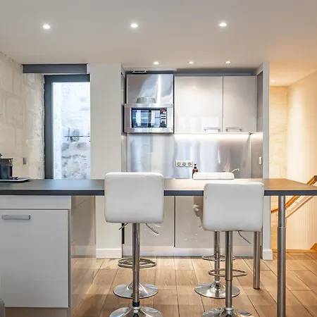 Apartment Climatise Avec Rooftop En Hypercentre